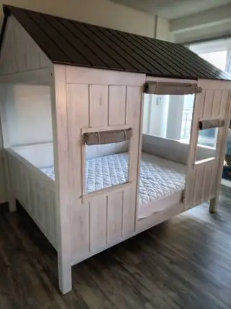 House Toddler bed full size