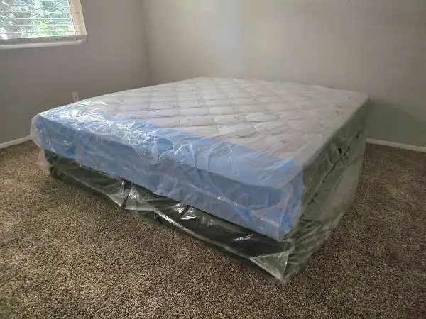 Affordable Mattresses Your Choice On A King Bed Or Cal King Mattress