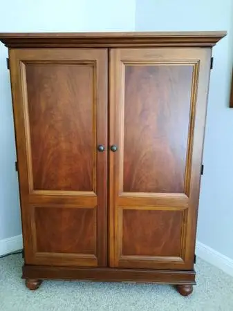 TV Cabinet