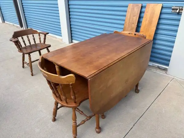 Beautiful Antique Solid Rock Maple Dropleaf Table