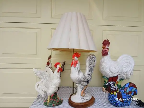 CHICKEN, COCKEREL, ROOSTER and HEN LOVERS, FIGURES and LAMPS from