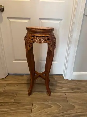 Chinese hand carved rosewood pedestal table/plant stand with circular