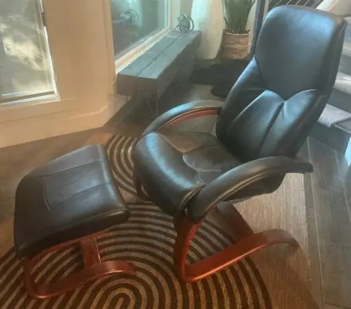 STRESSLESS Made by HJELLEGJERDE  in NORWAY Black  LEATHER  Recliner