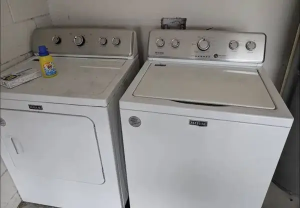 Maytag Washer & Electric Dryer