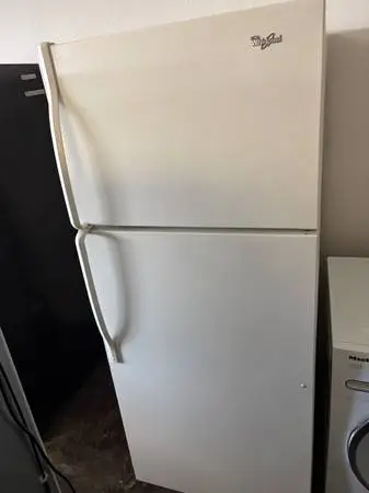 28 Wide Whirlpool Bisque Refrigerator