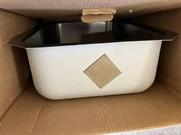 STAINLESS STEEL UNDERMOUNT SINGLE BOWL KITHCHEN SINK