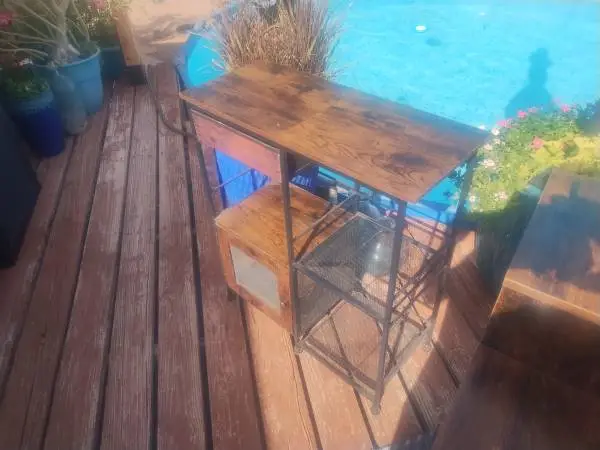 Cute little knick-knack table