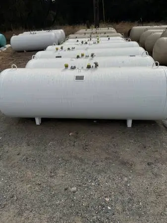 BIG PROPANE TANKS NEW & LIKE NEW 120-1000 GALLON