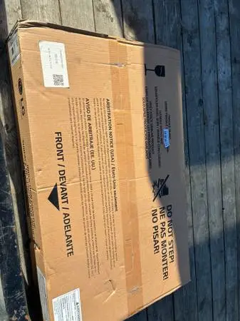 New in the box 36” LG induction cook top 5 burners