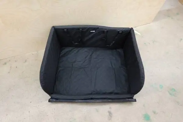 Pecute Car Seat for Large/XL Dogs in Black