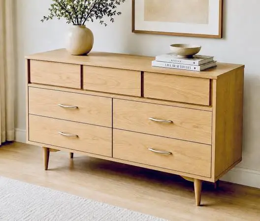 Reduced - MAINLINE Mid Century dresser w/ large mirror - like new