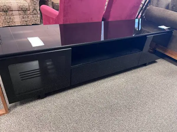 Modern High Performance Media Stand (#1029)