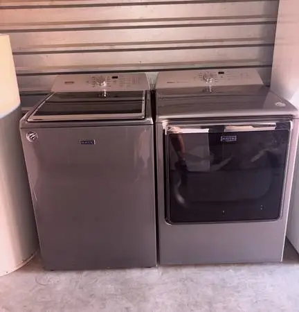 Gray Maytag Washer And Gas Dryer Matching Set