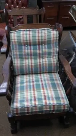 wood chair with 2 cushions-excellent condition