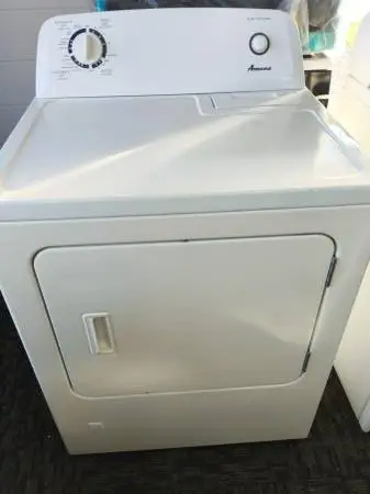 Gas Dryer Amana Super Capacity Plus in Great Working Order