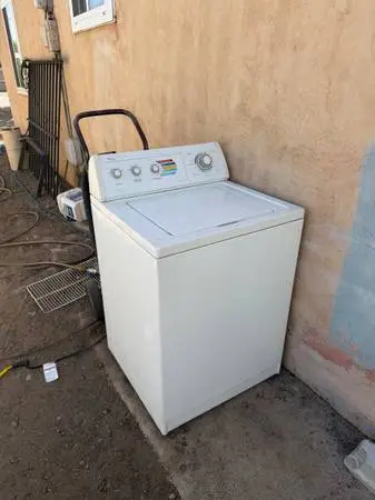 Whirlpool White Top Loading Washer For Sale $200 Or Best Offer