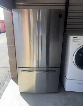 Samsung Stainless Steel Refrigerator And Freezer