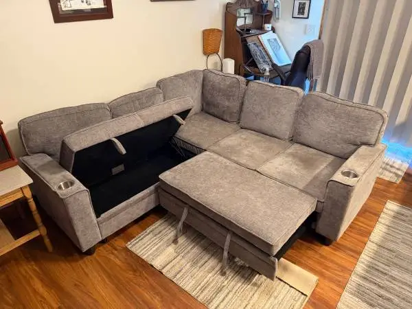 Sectional couch