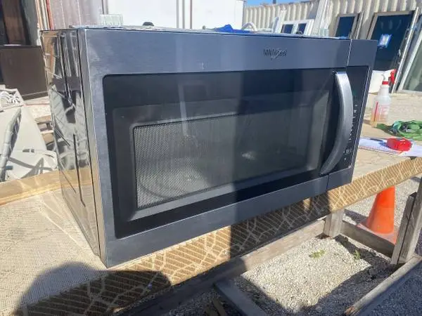 SS Whirlpool Microwave Oven 1.7 Cu Ft Model #WMH31017HS Used