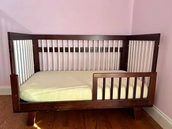 Babyletto Hudson convertible 3-in-1 crib toddler bed