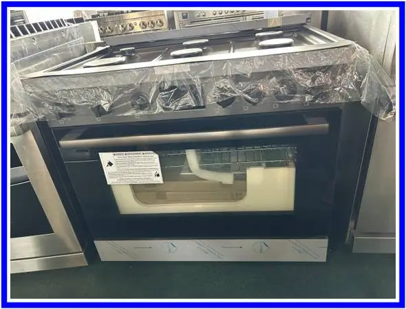 Bosch 800 Series Freestanding Dual Fuel Convection Range Black