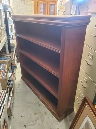 Solid wood bookshelf
