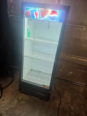 Pepsi True mfg 12 cubic feet glass door commercial merchandiser cooler