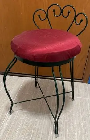Makeup seat