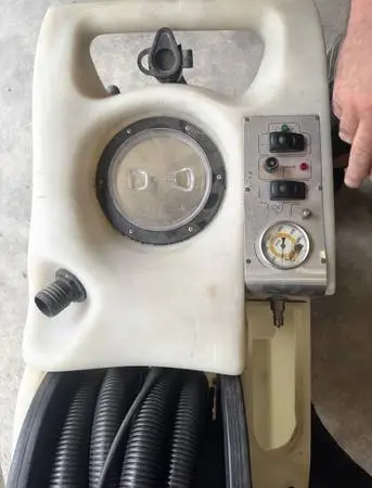 Carpet Extractor & Vacuum