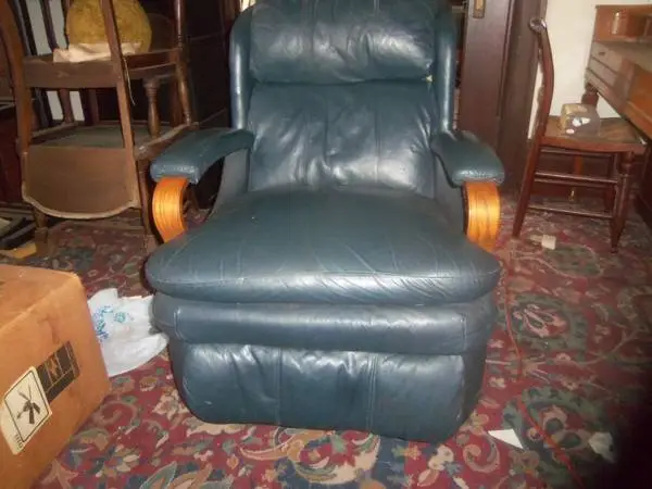RECLINER
