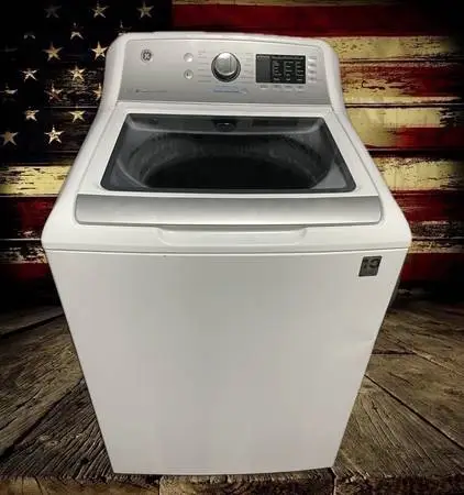 GE Ultra Capacity Washer. Works great. Free delivery