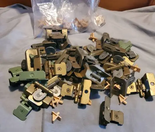 Hinges - cabinet - concealed (bag of 30)