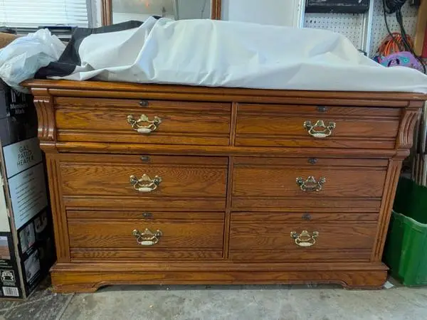 Drexel heritage dresser with Mirror