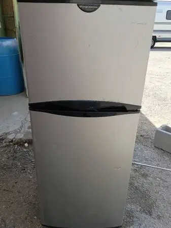 Frigidaire compact refrigerator