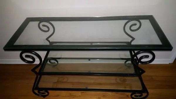 GLASS / ALUMINUM TABLE with 2 lower shelves