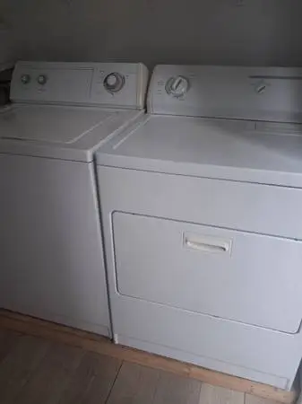 standard top-loading washing machine and matching front-loading clothes dryer se
