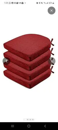 4 cushions