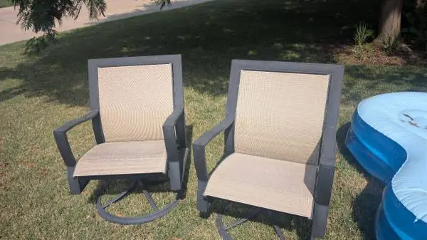 Woodard Swivel Patio Deck Chairs