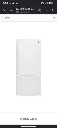 GE 20.9-cu ft Bottom-Freezer Refrigerator with Ice Maker (White)