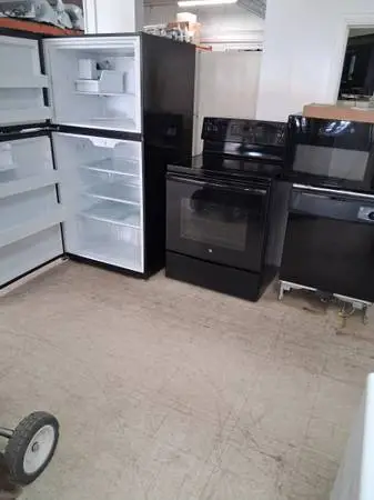 Complete GE Black Kitchen Set