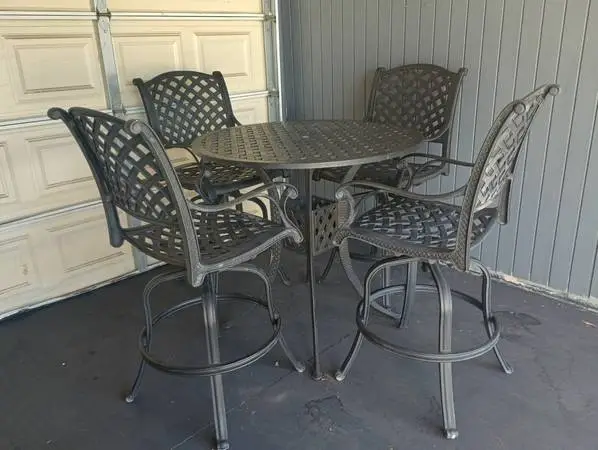 Outdoor Patio 5-Piece Cast Aluminum Outdoor Bar Height Dining Set
