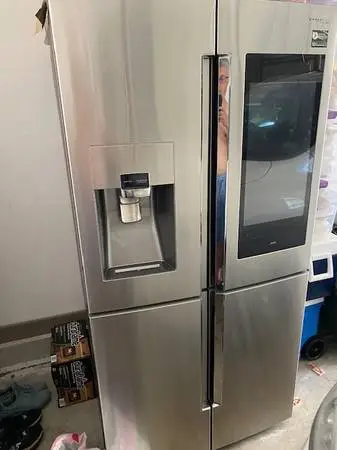 Samsung Refrigerator witth french doors