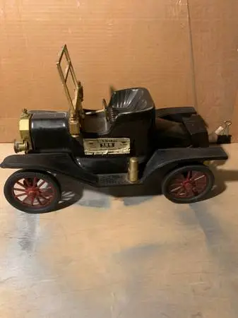 VINTAGE JIM BEAM 100 MONTHS OLD CAR DECANTER For Sale $30.00