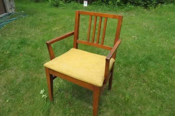 CLASSIC ARM CHAIR - 1950S - IN GREAT SHAPE