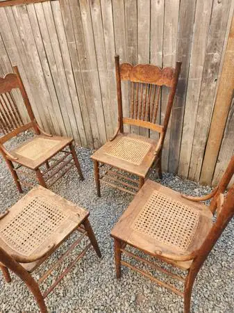 Set of 4 Antique Vintage 1890s 1900s Pressback Oak Dining Chairs