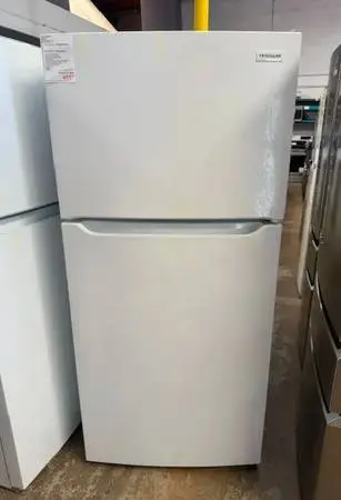New Frigidaire Top Mount Refrigerator