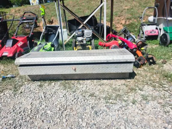 Low Profile Side Diamond Plate Aluminum Toolbox