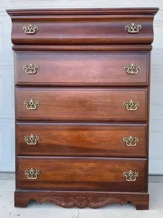 Wooden Chest of Drawers