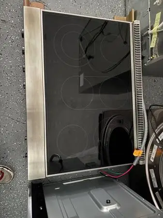 New Viking 36 in electric cooktop/ New Viking electric 30 in wall oven