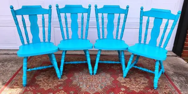 4 Painted Chairs. Solid Wood.